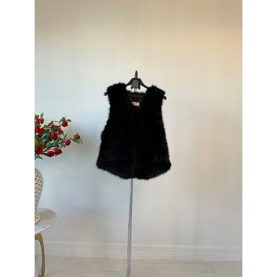 Fluff Vest - Love by ILY