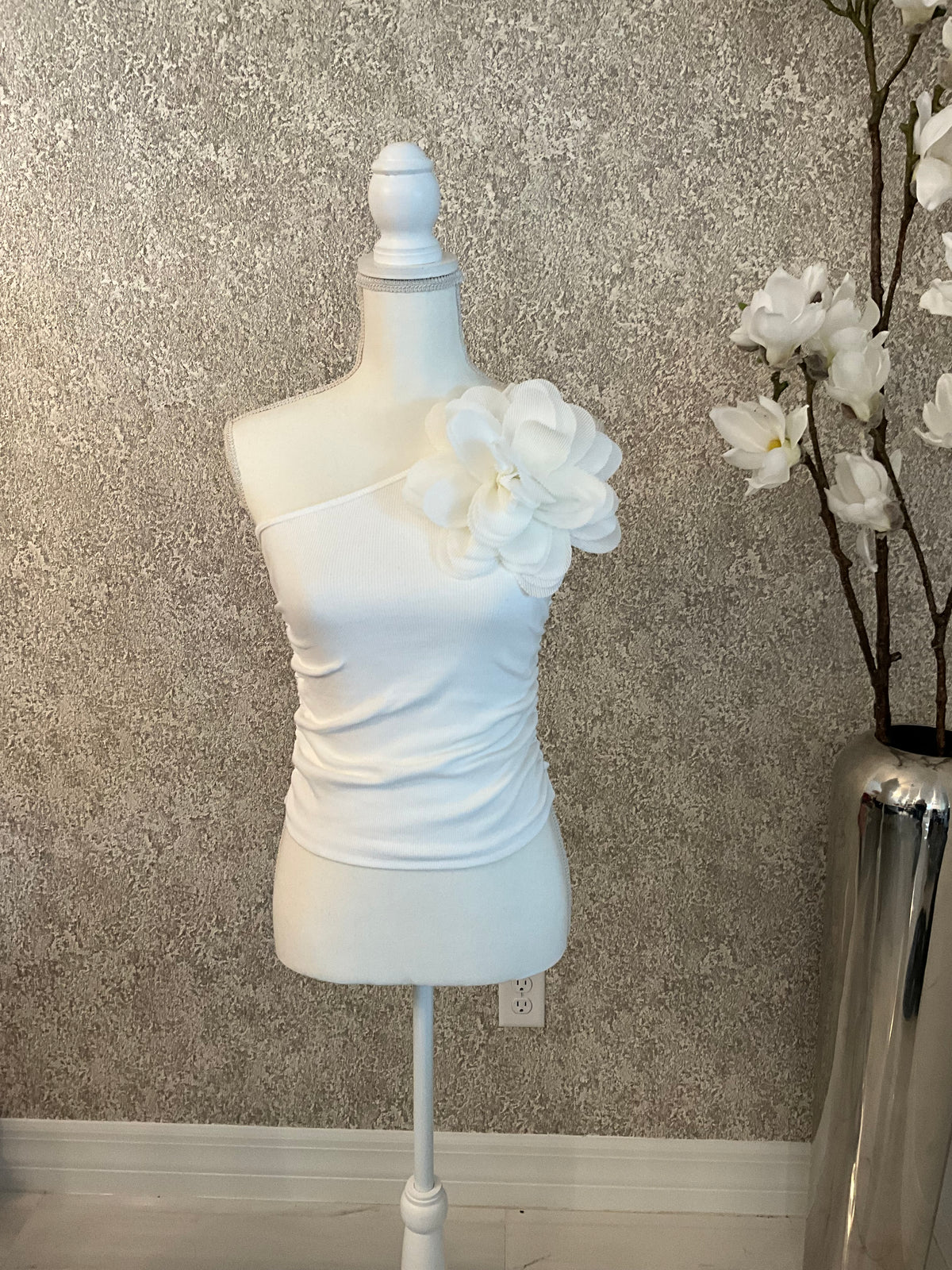 One Shoulder Flower top - Love by ILY